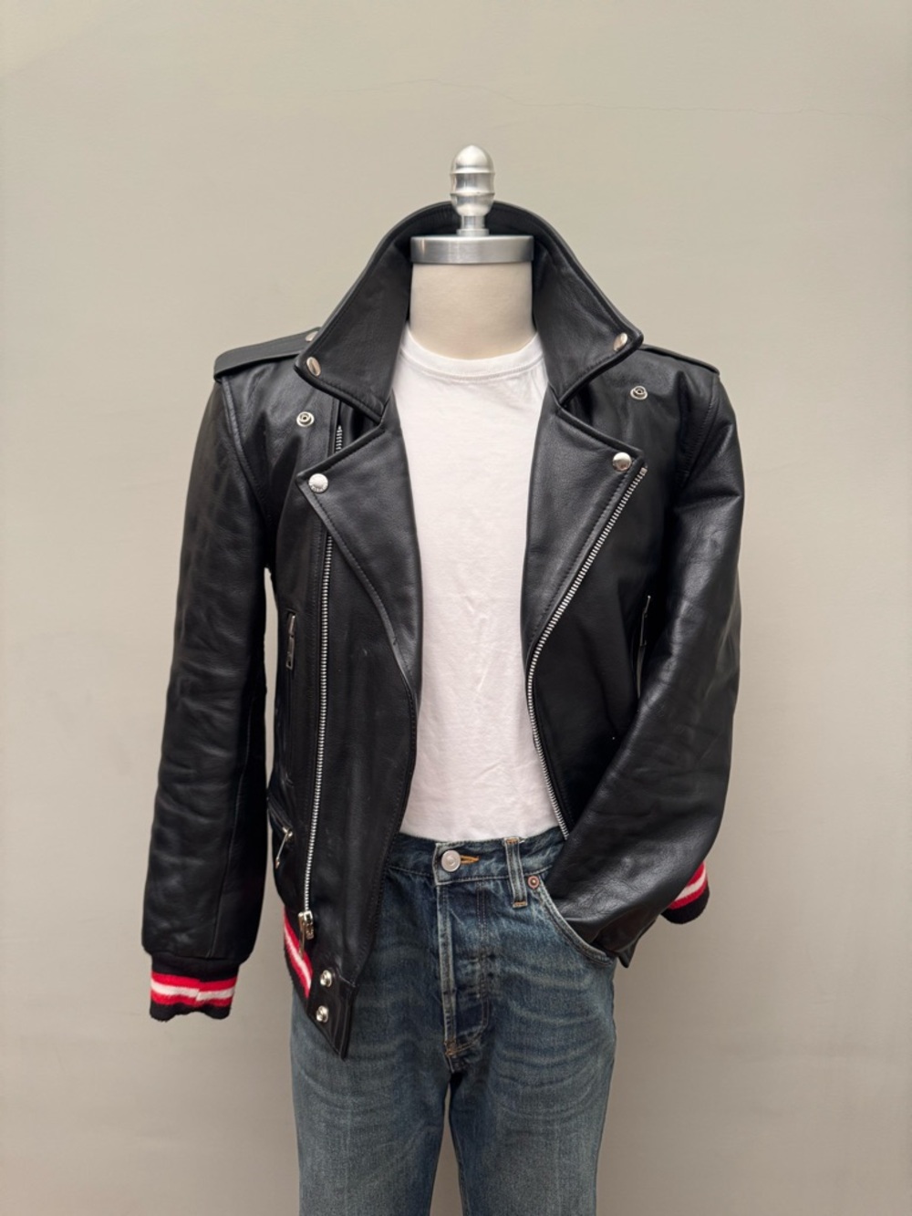 Men's Size 40 Straight to HellBlack Leather Motorcycle Jacket with Cuffs